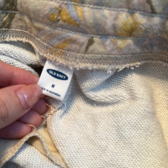Old Navy Terry Floral Shorts - Picture 2 of 2
